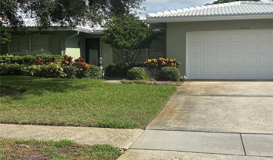 2060 ATTACHE Ct, Clearwater, FL 33764 - 3 Beds, 2 Bath
