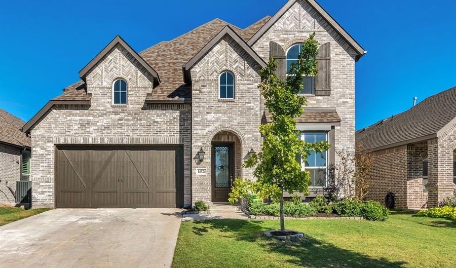 14924 Nightmist Rd, Aledo, TX 76008 - 4 Beds, 3 Bath