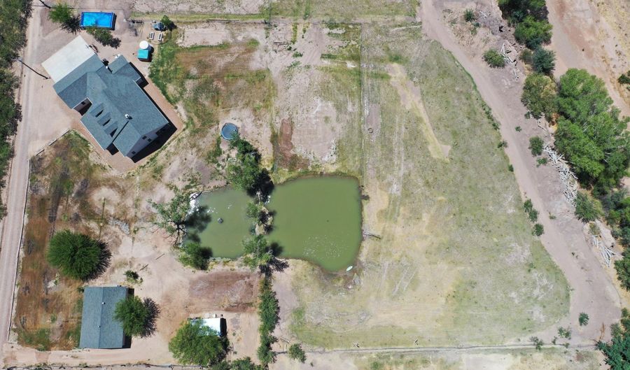1050 S Dill Rd, Benson, AZ 85602 - 6 Beds, 4 Bath