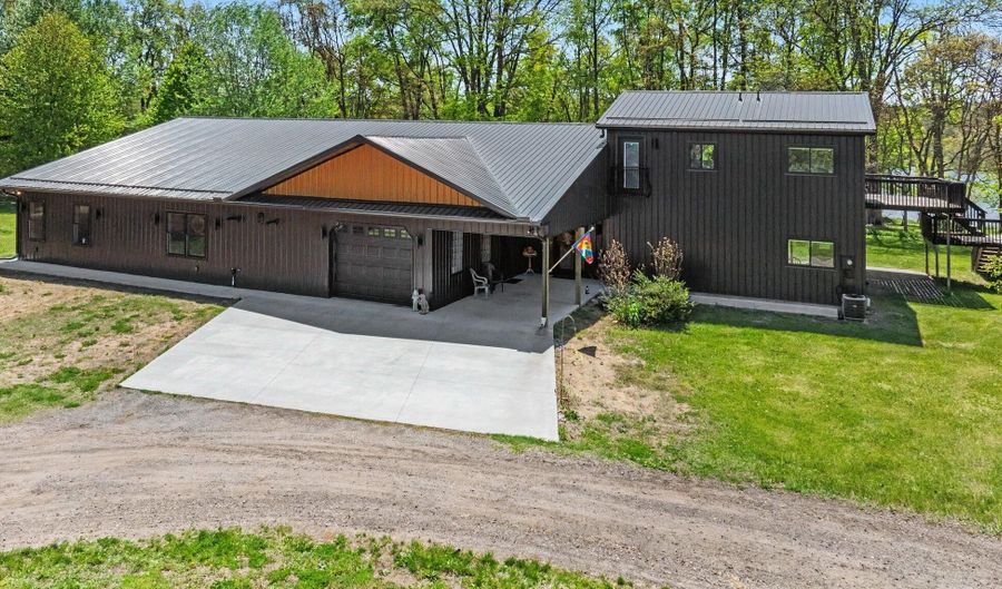3450 Snow Farm Ln, Allegan, MI 49010 - 5 Beds, 4 Bath