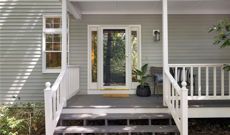 4 Stonecarry Way, East Greenwich, RI 02818 - 4 Beds, 4 Bath