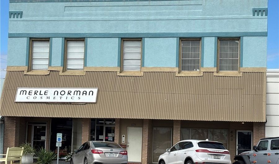 428 S Commercial St 1, Aransas Pass, TX 78336 - 1 Beds, 1 Bath