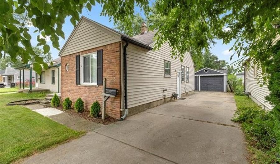 17261 Anne Ave, Allen Park, MI 48101 - 4 Beds, 2 Bath
