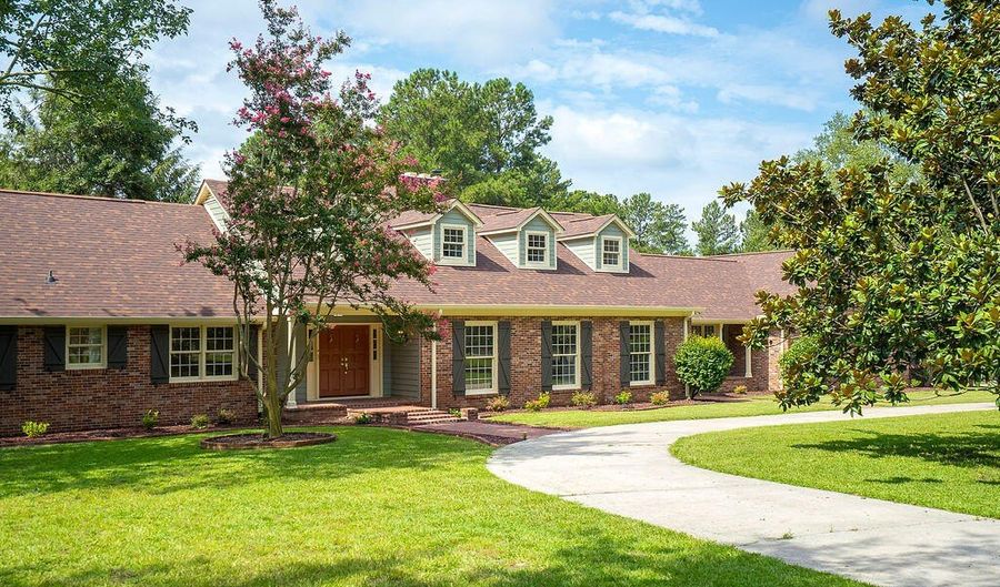 670 Partridge Bend Rd, Aiken, SC 29803 - 6 Beds, 7 Bath