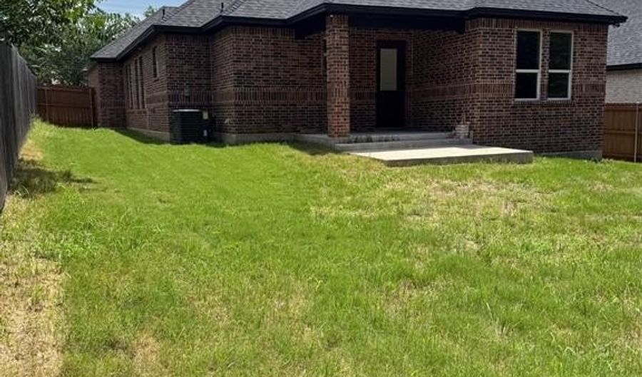 318 S Watson St B, Alvarado, TX 76009 - 3 Beds, 2 Bath