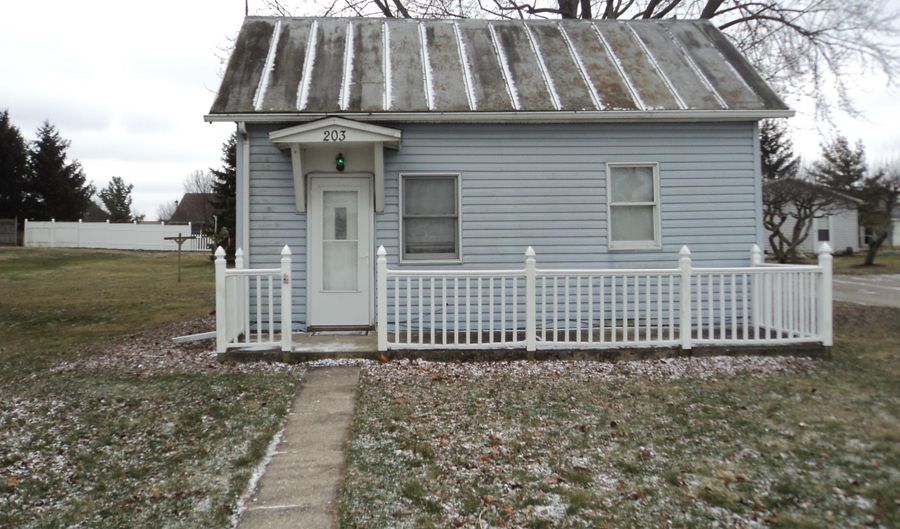 203 Young St, Anna, OH 45302 - 2 Beds, 1 Bath
