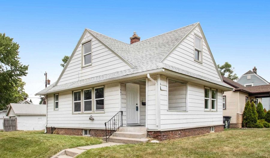501 E Victoria St, South Bend, IN 46614 - 3 Beds, 1 Bath