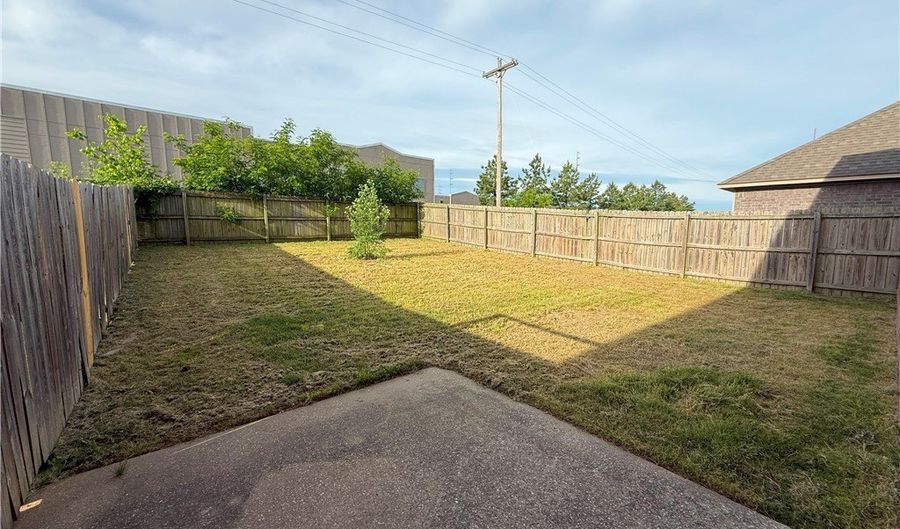 3509 Deerfield Blvd 2, Bentonville, AR 72712 - 3 Beds, 3 Bath