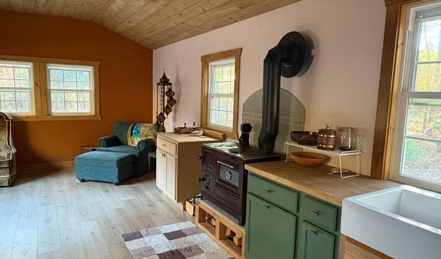 14095 HWY3, Blackville, SC 29817 - 1 Beds, 1 Bath