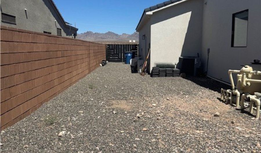 3783 Ramsey Rd, Bullhead City, AZ 86442 - 3 Beds, 2 Bath