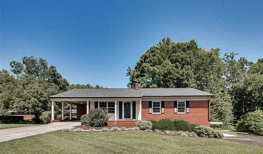 223 Rich Ave, Asheboro, NC 27203 - 3 Beds, 3 Bath
