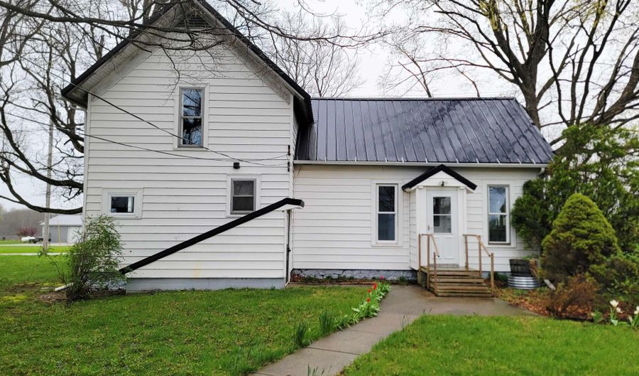 325 US Highway 6, Albion, IN 46701 - 2 Beds, 1 Bath