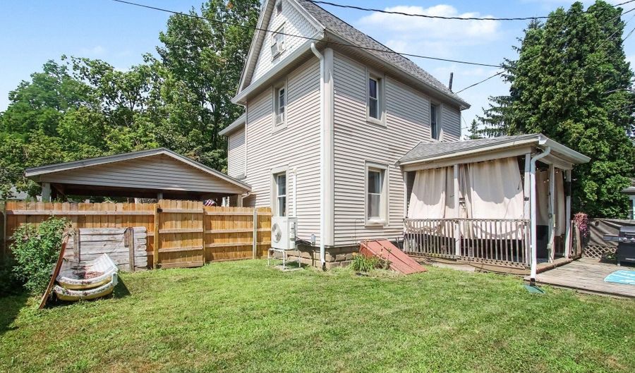 210 Pine St, Allegan, MI 49010 - 3 Beds, 2 Bath