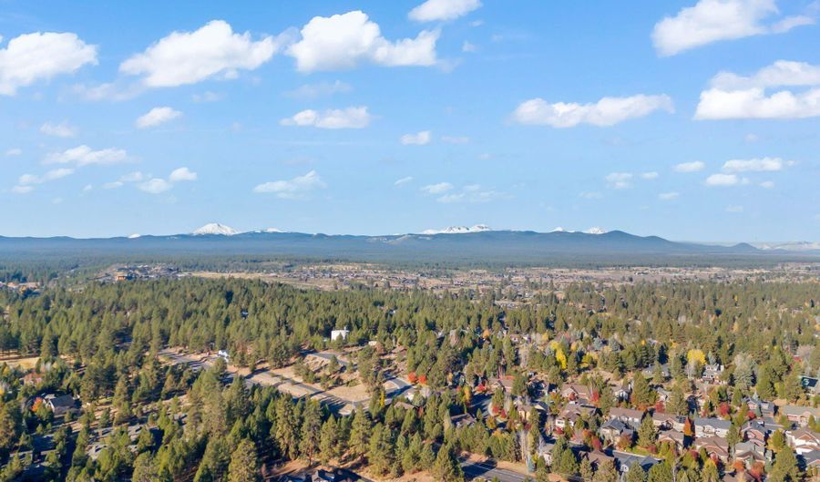 19717 SW Mount Bachelor Dr 144, Bend, OR 97702 - 1 Beds, 1 Bath