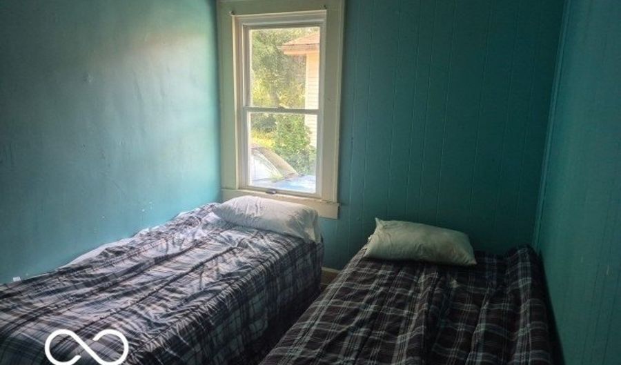2310 Main St, Anderson, IN 46016 - 2 Beds, 1 Bath