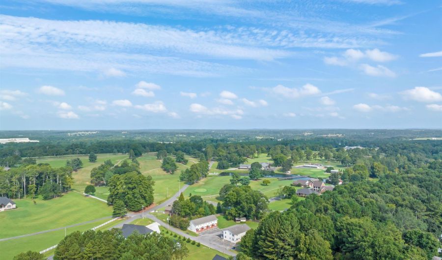 68 Pierce Rd, Albertville, AL 35951 - 4 Beds, 3 Bath