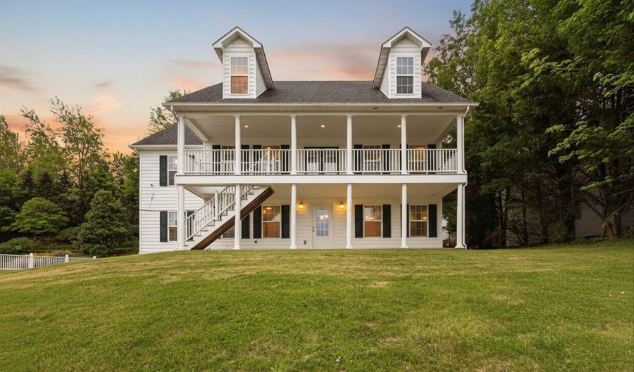 157 Stoneybrook Dr, Abingdon, VA 24210 - 4 Beds, 4 Bath