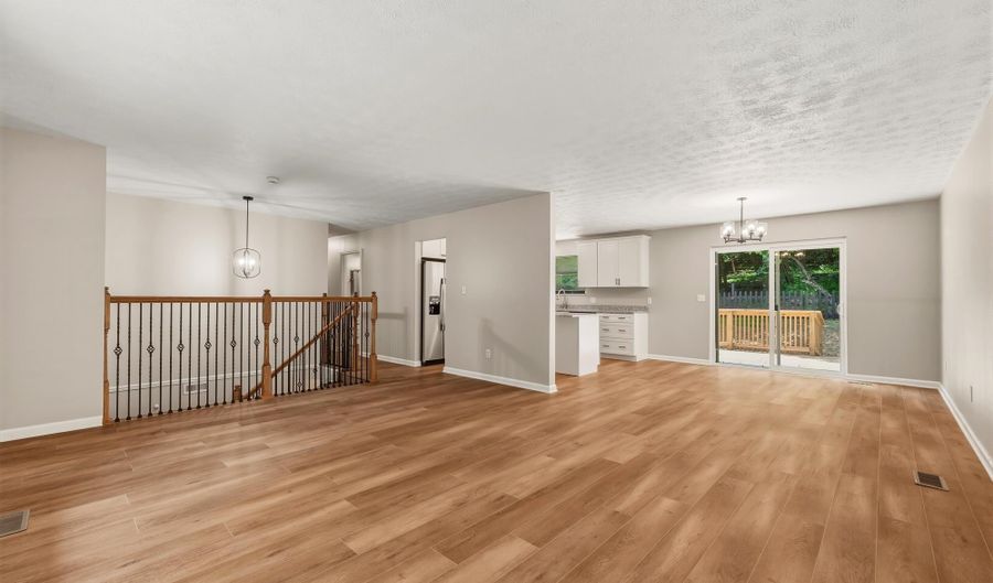 1804 Coffman St, Barboursville, WV 25504 - 5 Beds, 3 Bath
