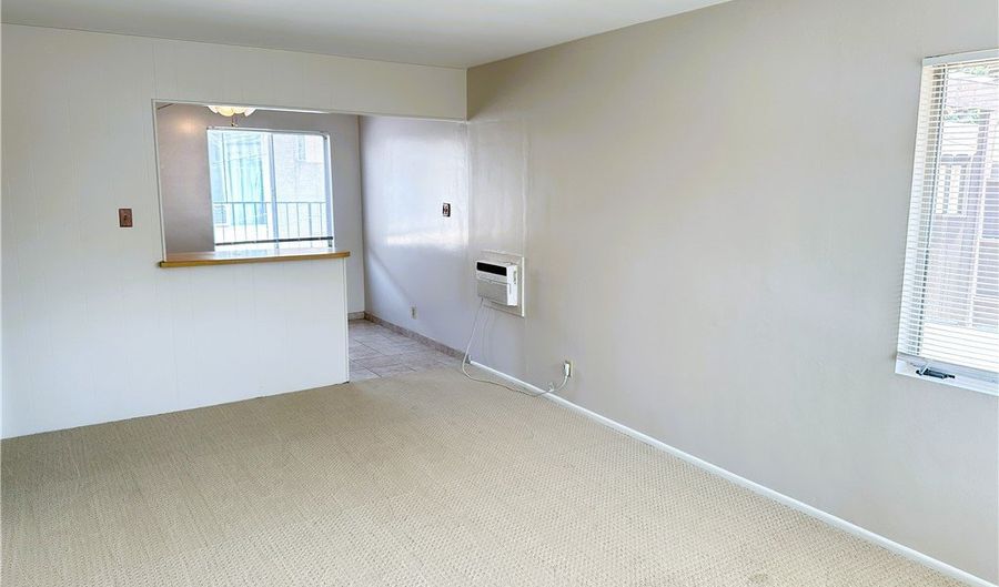 206 S West St, Anaheim, CA 92805 - 1 Beds, 1 Bath
