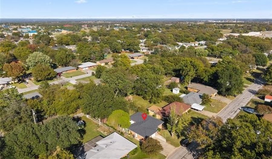 923 Maxwell St, Ardmore, OK 73401 - 3 Beds, 1 Bath