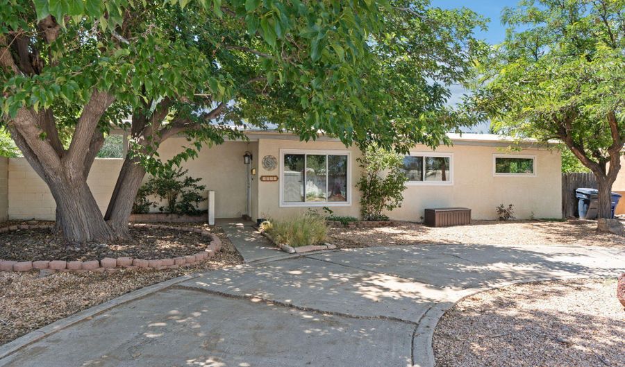 9200 AZTEC Rd NE, Albuquerque, NM 87111 - 3 Beds, 2 Bath