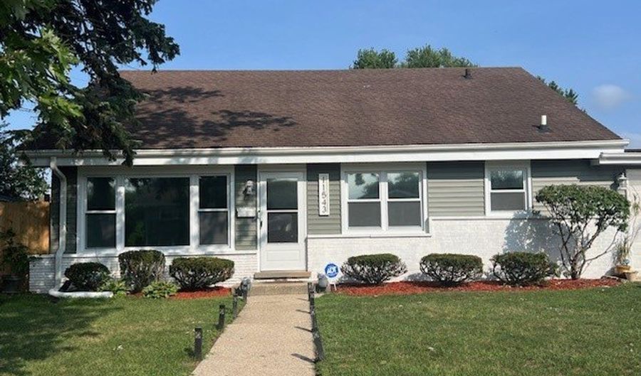 11543 S Kildare Ave, Alsip, IL 60803 - 3 Beds, 2 Bath