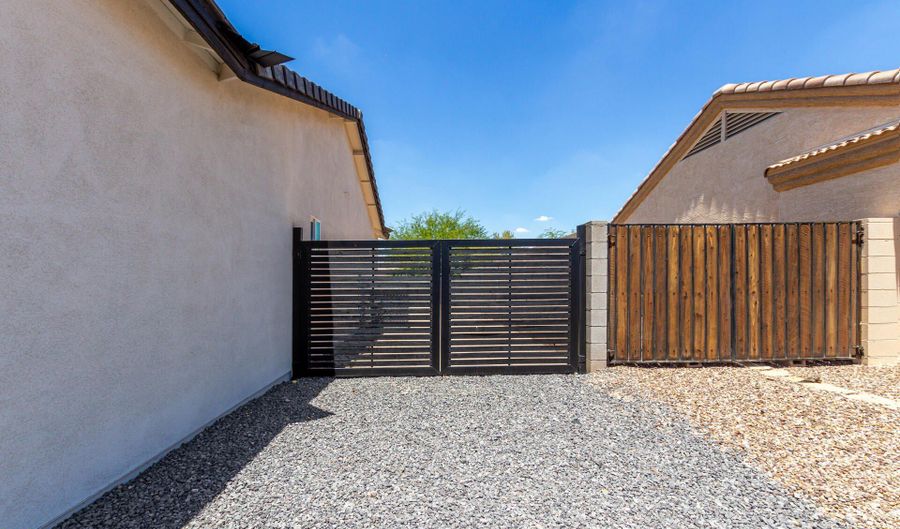 8306 W SWANSEA Dr, Arizona City, AZ 85123 - 3 Beds, 2 Bath