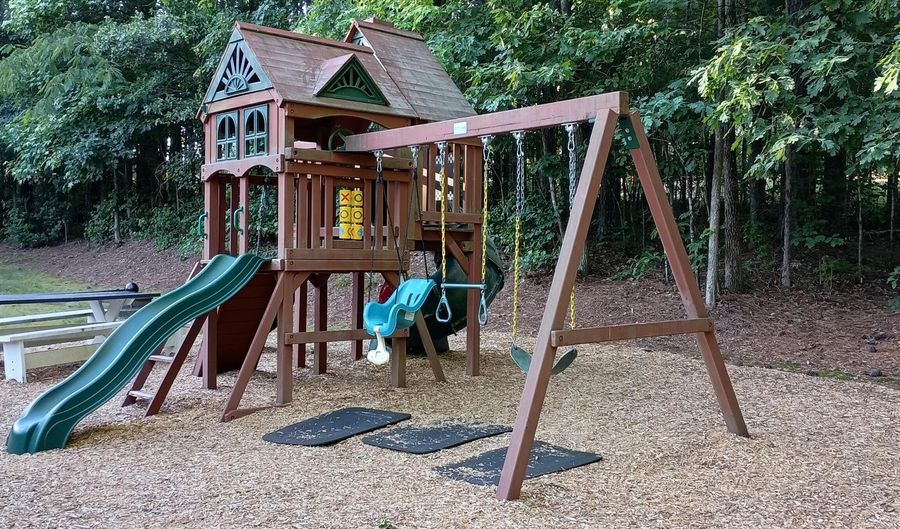 1104 Barrow Nook Ct, Apex, NC 27502 - 3 Beds, 2 Bath