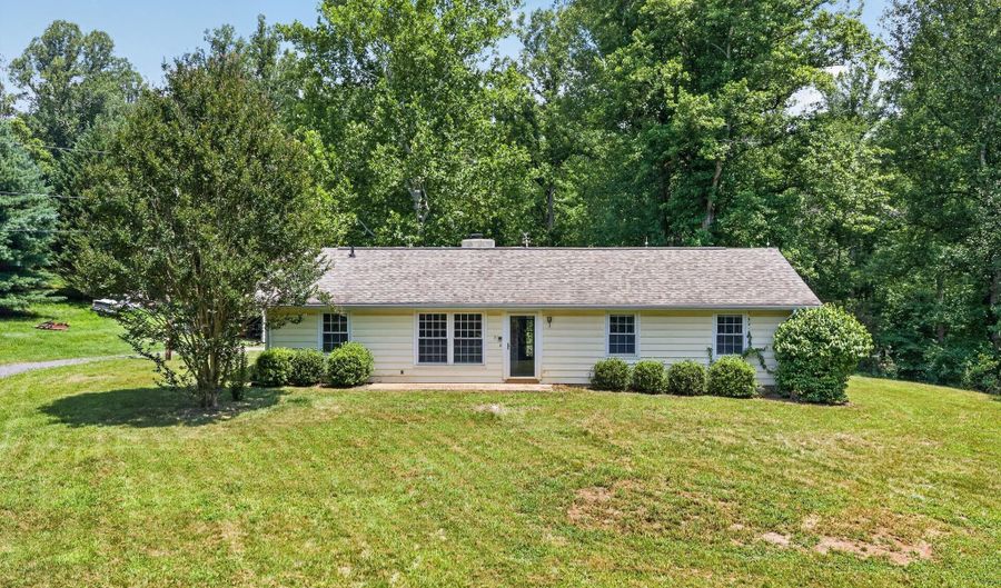 467 STATON Ln, Amissville, VA 20106 - 4 Beds, 2 Bath
