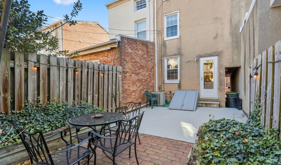 24 E HAMBURG St, Baltimore, MD 21230 - 2 Beds, 1 Bath