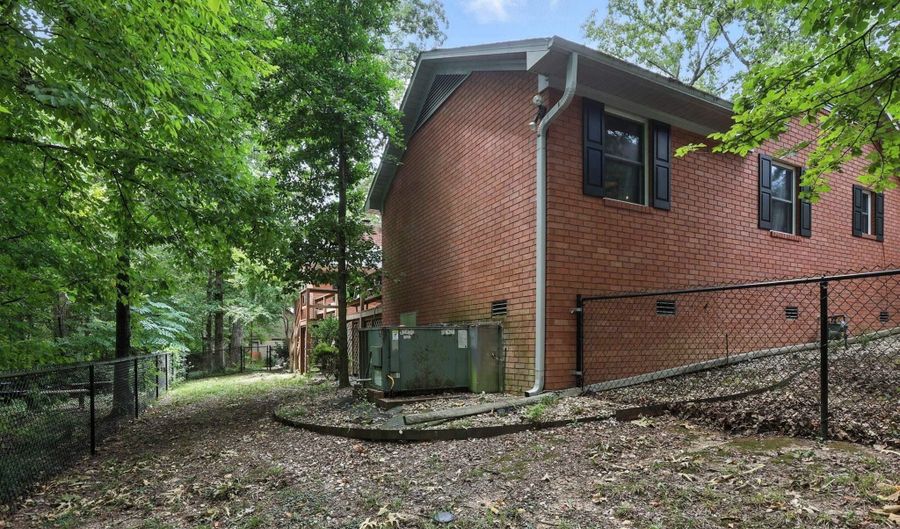 1190 Cambridge Cir, Benton, AR 72019 - 3 Beds, 3 Bath