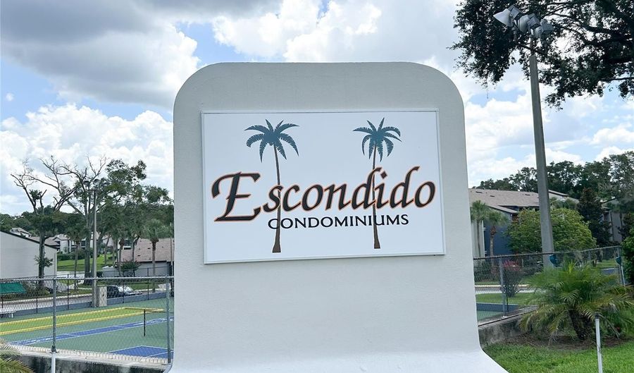 4 ESCONDIDO Cir 34, Altamonte Springs, FL 32701 - 3 Beds, 2 Bath