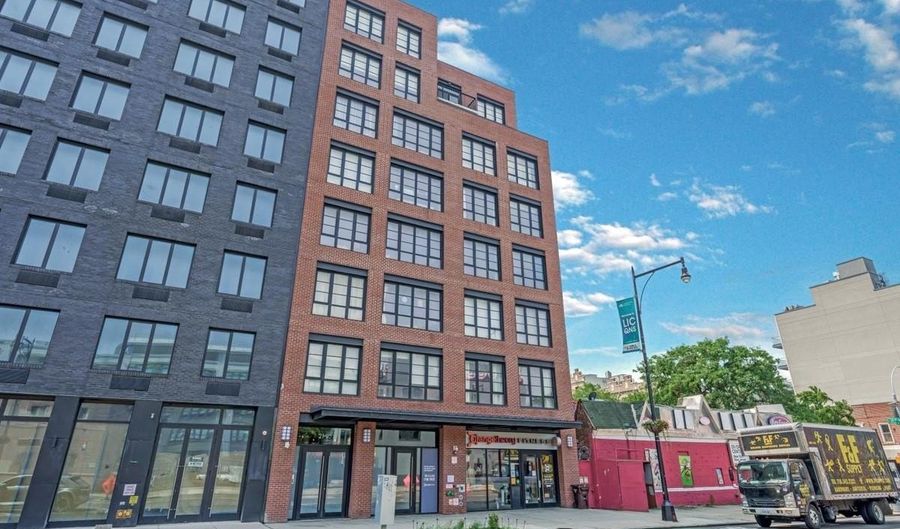 2110 44th Dr Unit 2B, Long Island City, NY 11101 - 1 Beds, 1 Bath