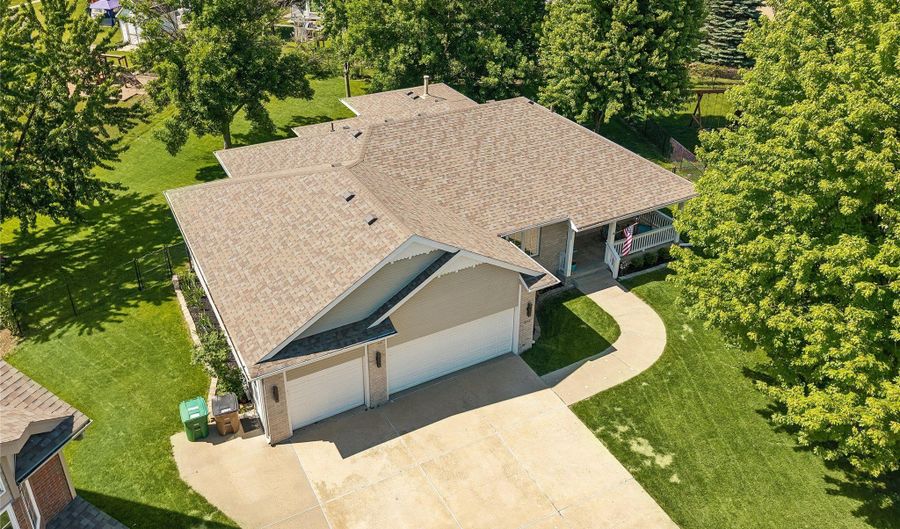 405 Plumwood Ct SW, Altoona, IA 50009 - 4 Beds, 3 Bath