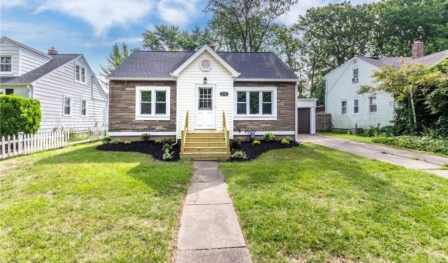 539 Windermere Blvd, Amherst, NY 14226 - 4 Beds, 2 Bath