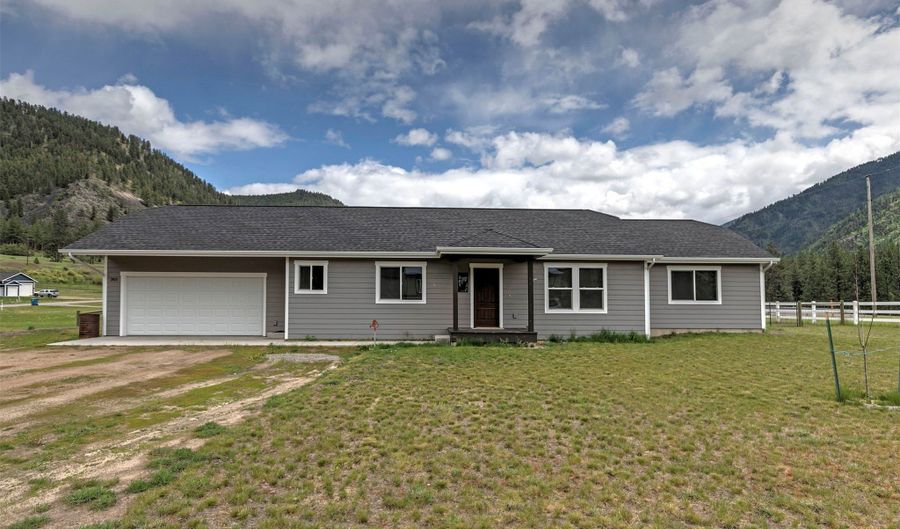 301 Bernie Rd, Alberton, MT 59820 - 3 Beds, 2 Bath