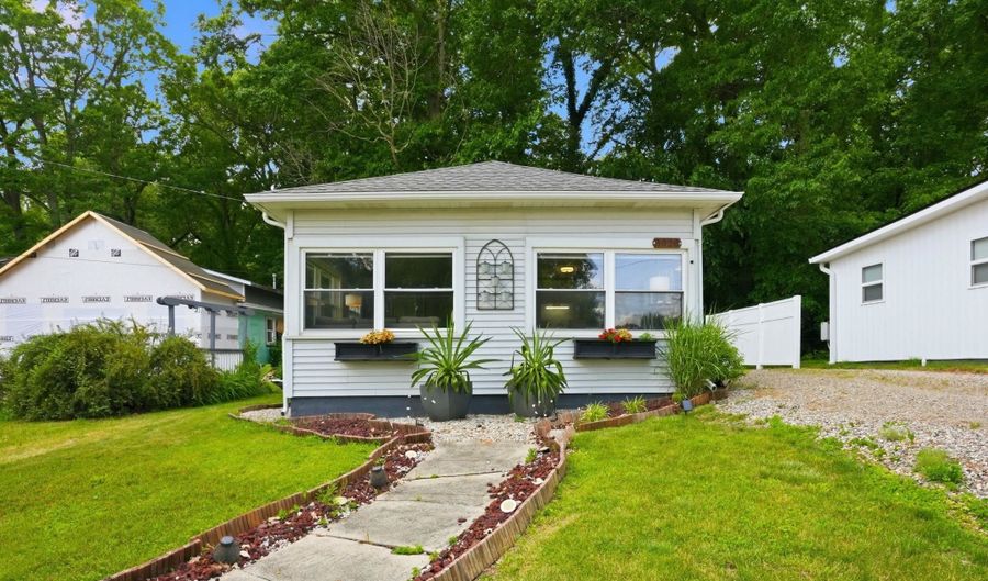 3020 W Sycamore Beach Rd, Angola, IN 46703 - 1 Beds, 1 Bath