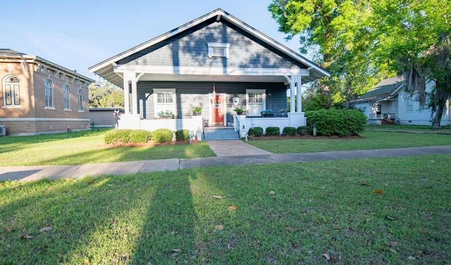410 S Broad, Bainbridge, GA 39819 - 2 Beds, 2 Bath