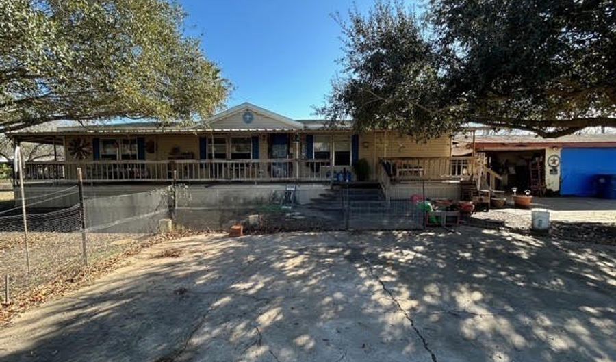 403 County Road 324 Cir, Alice, TX 78332 - 3 Beds, 2 Bath
