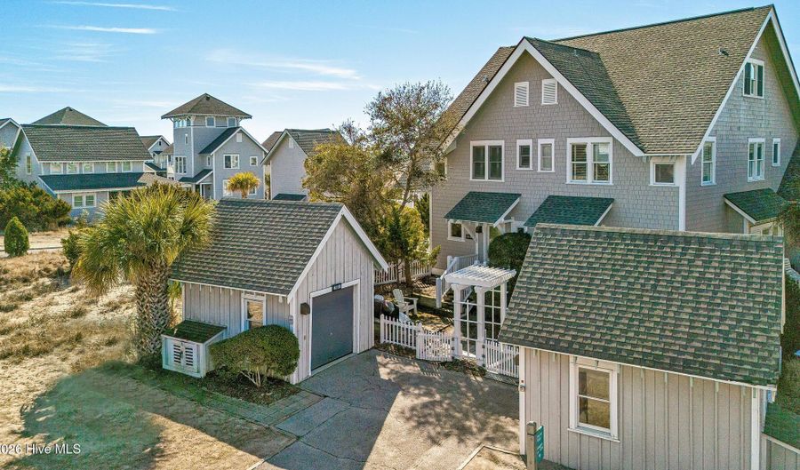 811 S Bald Head Wynd # B, Bald Head Island, NC 28461 - 3 Beds, 4 Bath