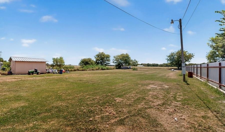 2917 Harolds Ct, Alvarado, TX 76009 - 4 Beds, 2 Bath