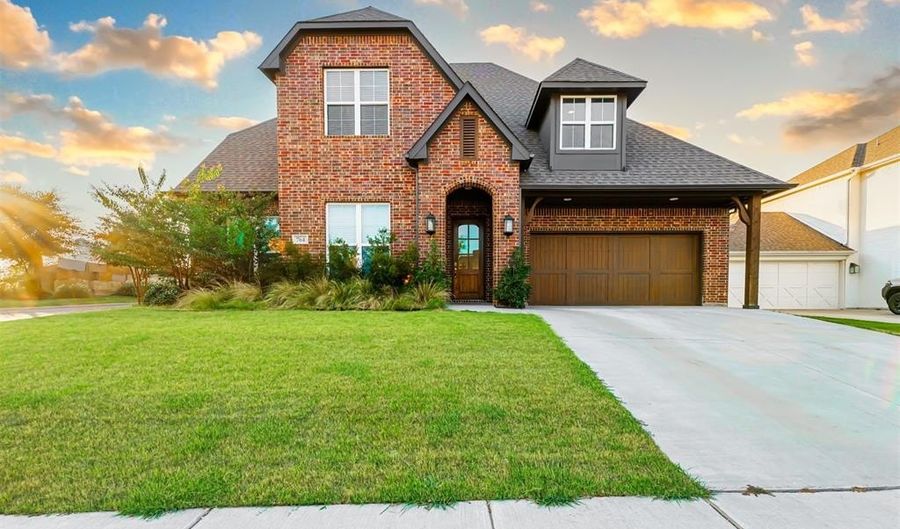 764 Tallgrass Dr, Aledo, TX 76008 - 4 Beds, 5 Bath