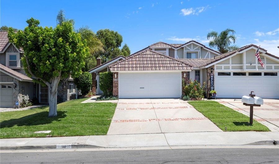 140 S Birchwood St, Anaheim, CA 92808 - 3 Beds, 2 Bath