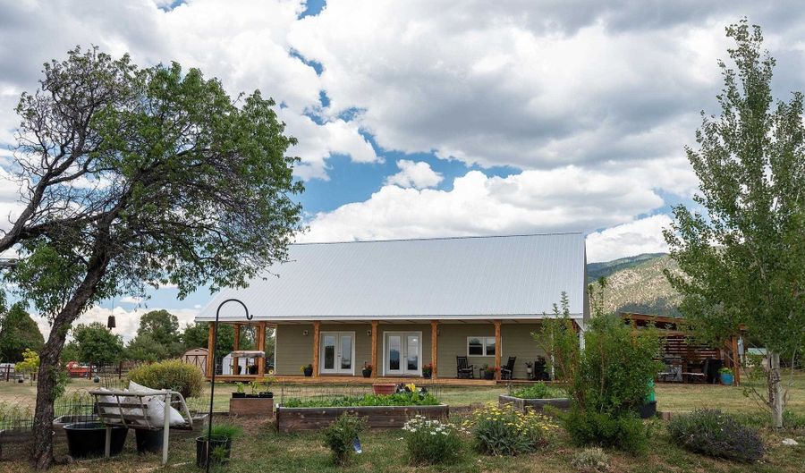 54 Upper Rim Rd E, Arroyo Seco, NM 87514 - 2 Beds, 2 Bath