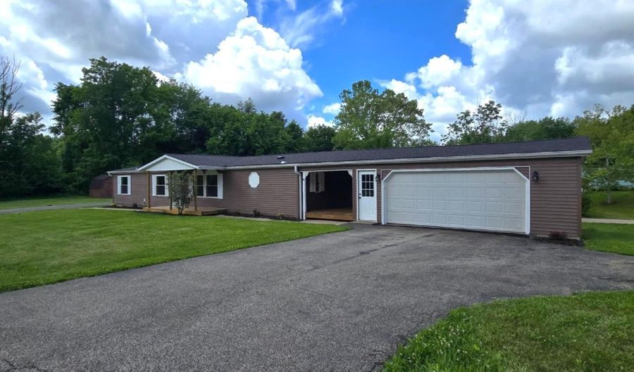 13015 Wilmington Ct, Aurora, IN 47001 - 3 Beds, 2 Bath