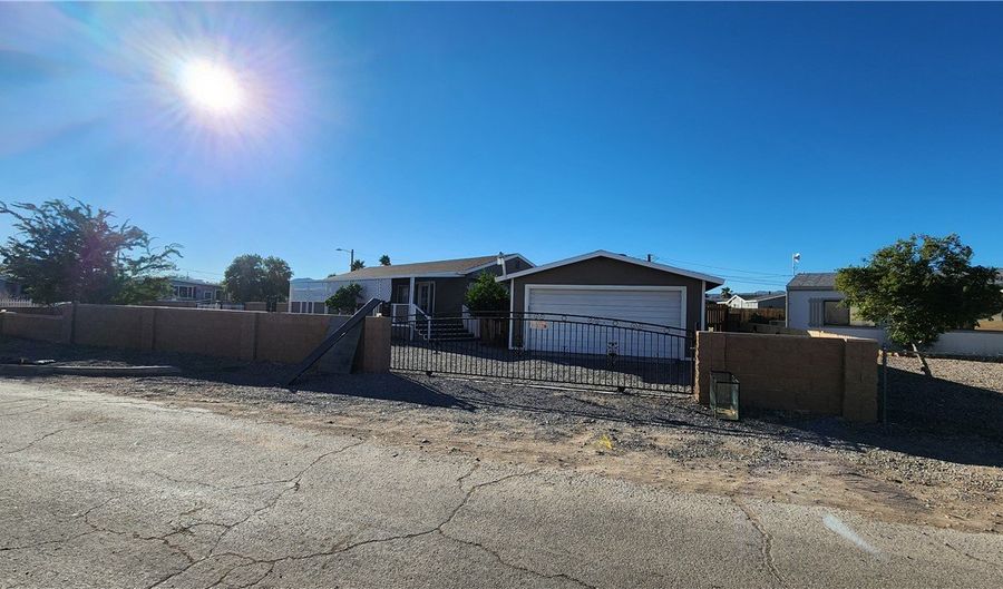 1795 Surf And Sand Dr, Bullhead City, AZ 86442 - 2 Beds, 2 Bath