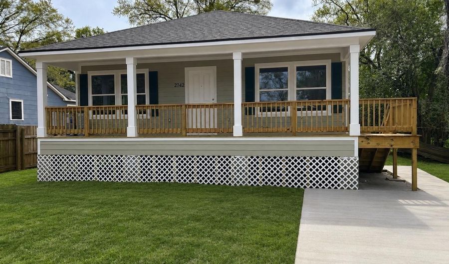 2742 Sherwood St, Baton Rouge, LA 70805 - 3 Beds, 2 Bath