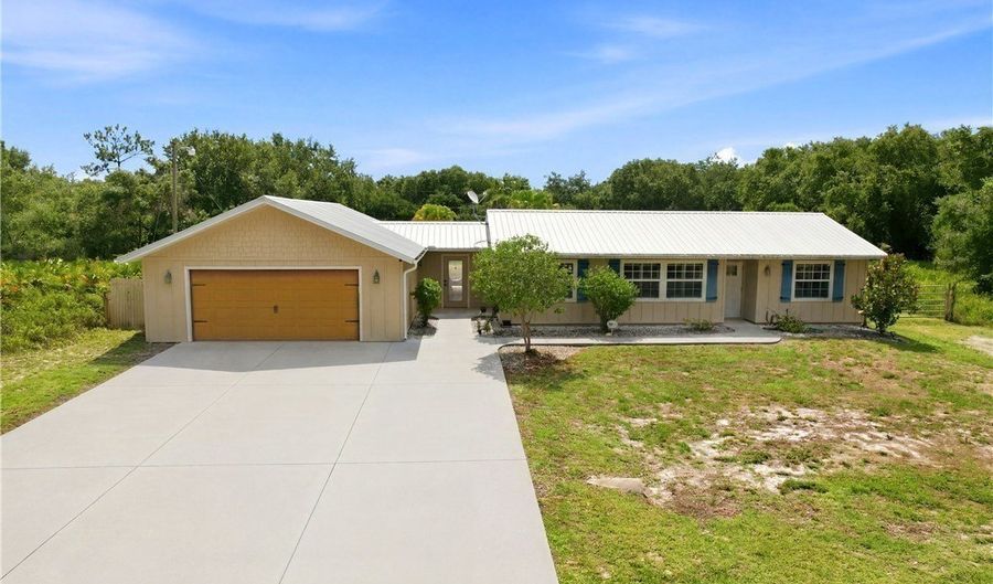 2310 Abbott Ave, Alva, FL 33920 - 3 Beds, 2 Bath