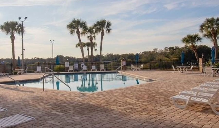 878 LAKE JACKSON Cir, Apopka, FL 32703 - 3 Beds, 2 Bath