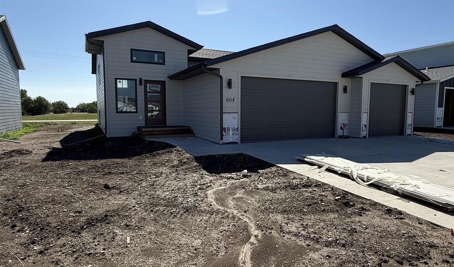 664 Eagle Ct, Box Elder, SD 57719 - 3 Beds, 2 Bath